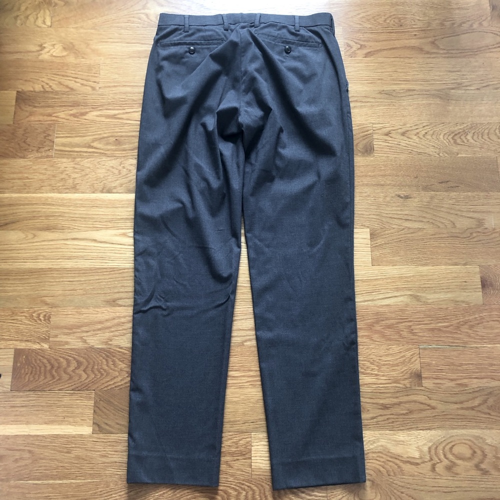 Uniqlo Medium Gray Grey Heattech Lightweight Dress Hemmed Pants 33x30 - Picture 2 of 3